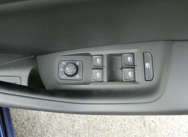 
								Volkswagen Arteon full									