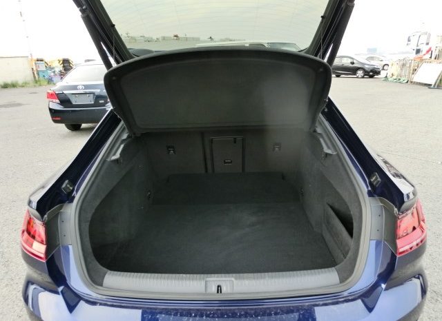 
								Volkswagen Arteon full									