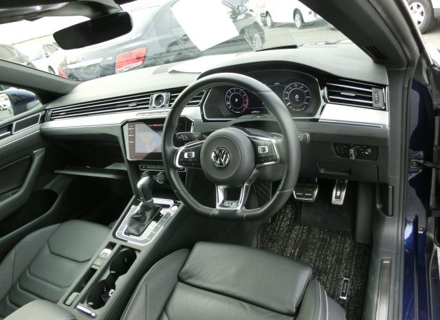 
								Volkswagen Arteon full									