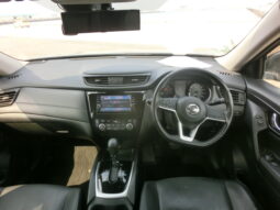 
										Nissan X-Trail full									