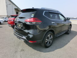 
										Nissan X-Trail full									