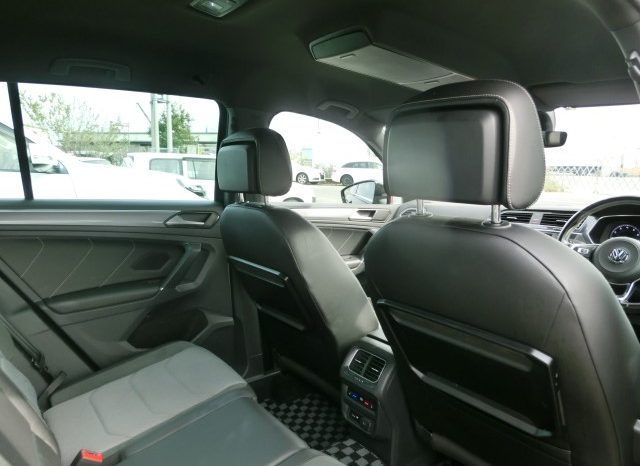 
								Volkswagen Tiguan full									