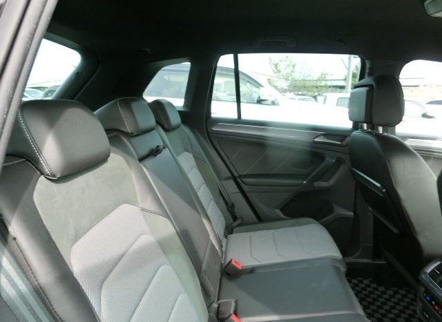 
								Volkswagen Tiguan full									