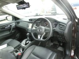 
										Nissan X-Trail full									