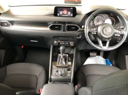 
										Mazda CX-5 full									