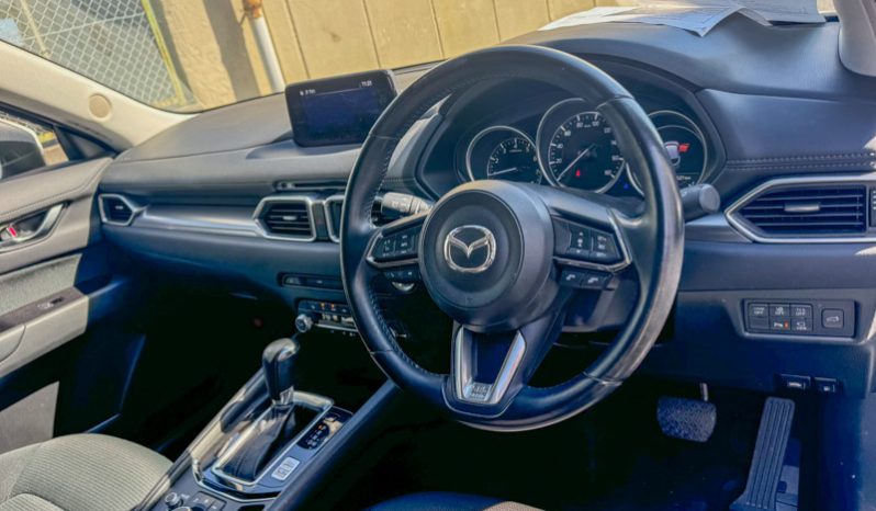 
								Mazda CX-5 full									
