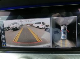 
										Mercedes-Benz E200 full									