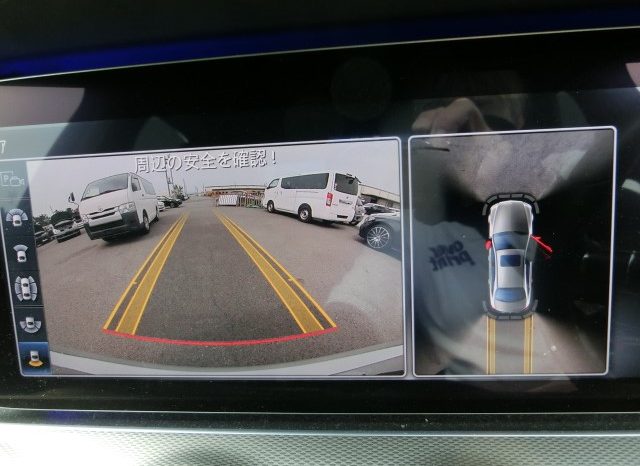 
								Mercedes-Benz E200 full									