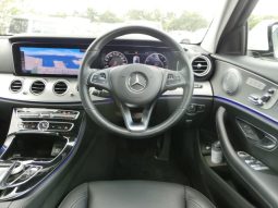 
										Mercedes-Benz E200 full									