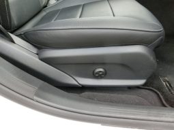 
										Mercedes-Benz E200 full									