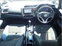 
										Honda Fit full									
