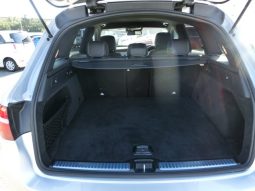 
										Mercedes-Benz GLC200 full									