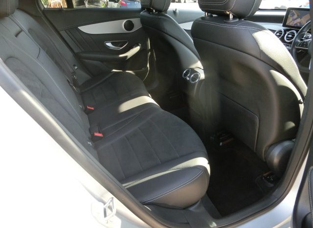 
								Mercedes-Benz GLC200 full									