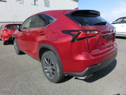 
										Lexus  NX 200T full									