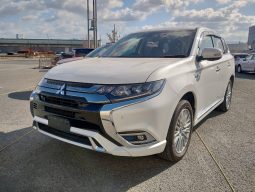 
										Mitsubishi Outlander full									