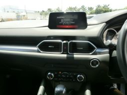 
										Mazda CX-5 full									