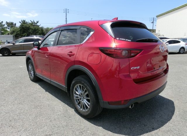 
								Mazda CX-5 full									