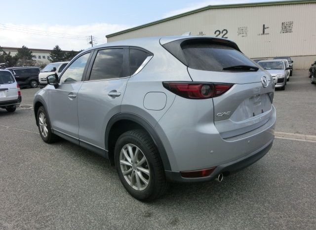 
								Mazda CX-5 full									