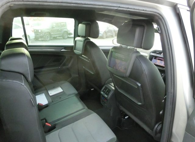 
								Volkswagen Tiguan full									