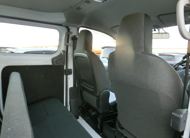 
								Nissan NV200 VANETTE full									