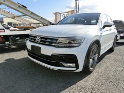
										Volkswagen Tiguan full									