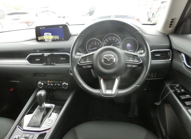 
								Mazda CX-5 full									