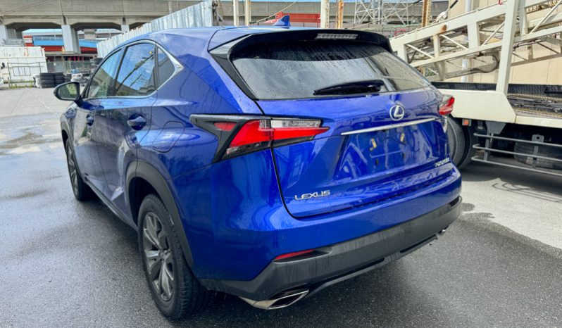 
								Lexus  NX 200T full									