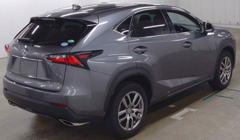 
								Lexus  NX 200T full									