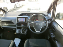 
										Toyota Noah full									