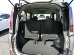 
										Toyota Noah full									