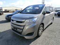 
										Toyota Noah full									