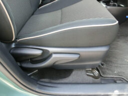 
										Toyota Vitz Hybrid full									