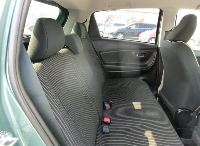 
								Toyota Vitz Hybrid full									