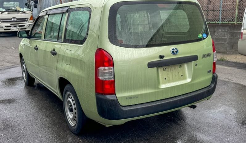 
								Toyota Succeed Hybrid full									