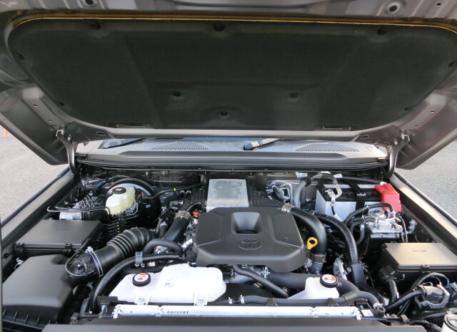 
								Toyota Landcruiser (Diesel) full									