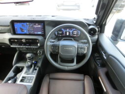 
										Toyota Landcruiser (Diesel) full									