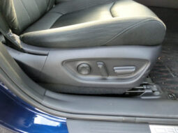 
										Toyota Crown Hybrid full									