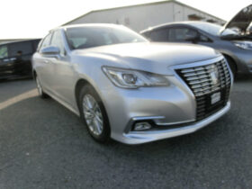 Toyota Crown Hybrid