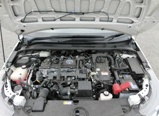 
								Toyota Corolla Hybrid full									