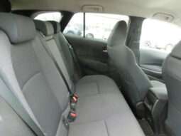 
										Toyota Corolla Hybrid full									