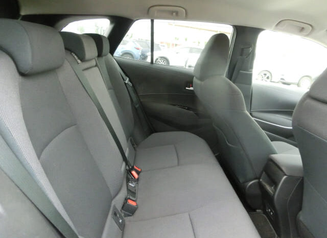 
								Toyota Corolla Hybrid full									