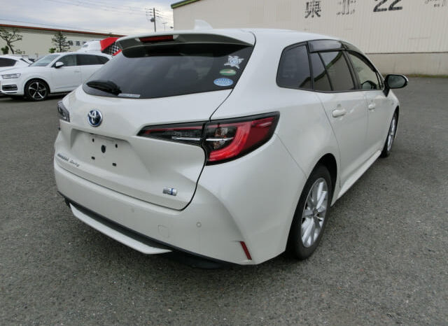 
								Toyota Corolla Hybrid full									