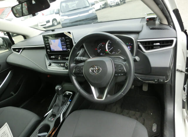 
								Toyota Corolla Hybrid full									