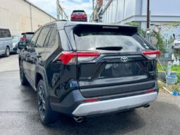 
										Toyota Rav4 full									