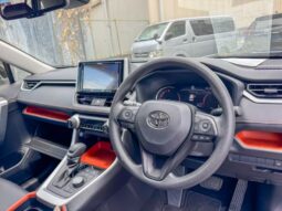 
										Toyota Rav4 full									
