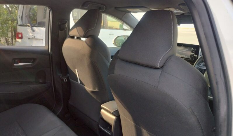 
								Toyota Corolla Sport full									