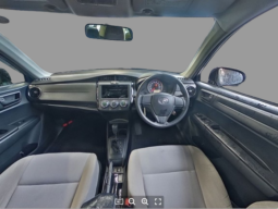 
										Toyota Axio Hybrid full									