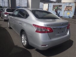 
										Nissan Sylphy full									