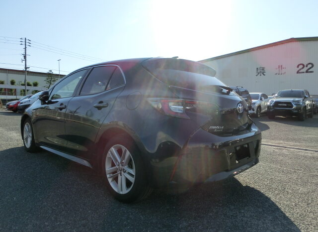 
								Toyota Corolla Sport full									