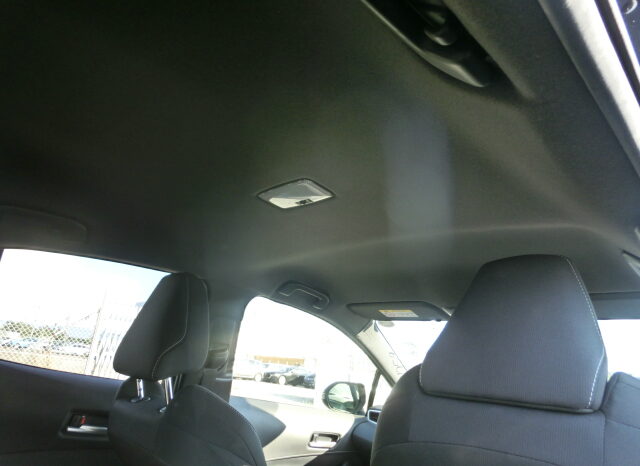 
								Toyota Corolla Sport full									